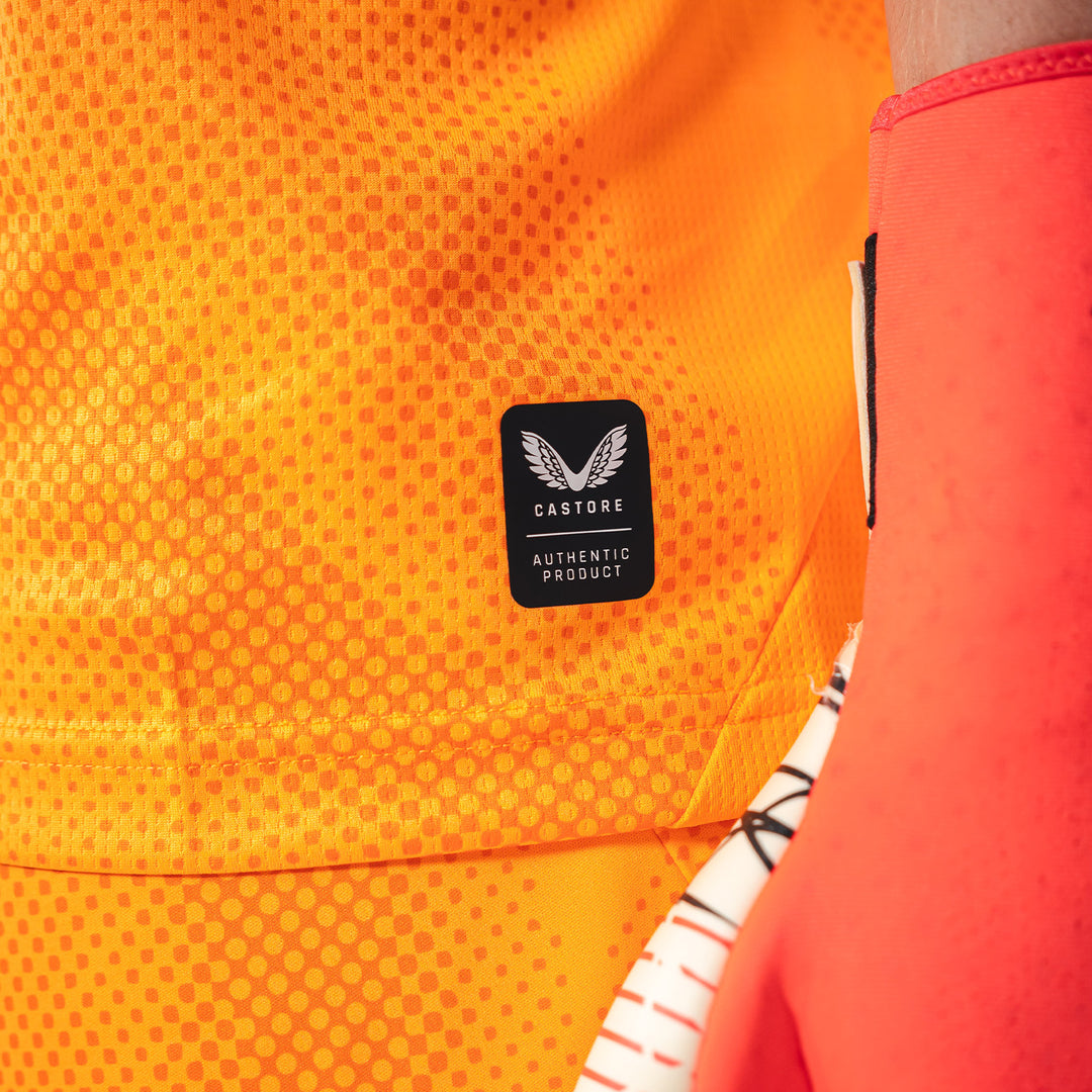 Hertha Torwarttrikot 26/27 orange kurzarm Detail Castore Badge