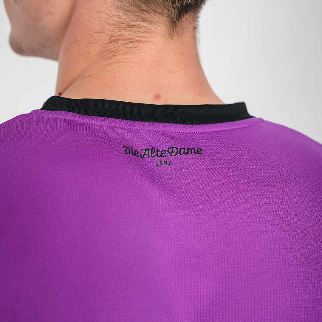 Hertha Torwarttrikot 26/27 violett kurzarm Detail Rückansicht