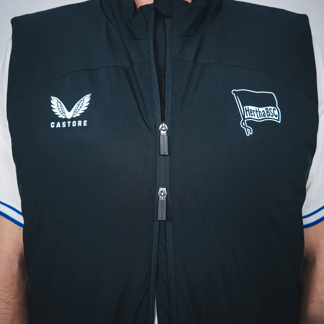 Hertha Weste Castore Detail