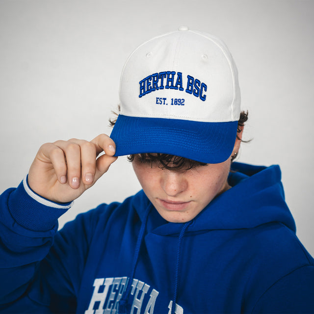 Hertha Cap College an Elly Bötcher