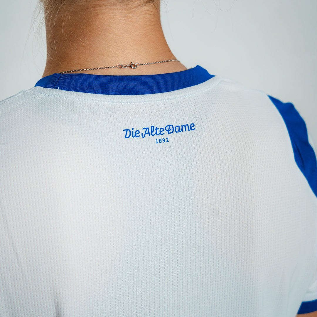 Hertha Heimtrikot 26/27 Frauen Damenschnitt Detail "Die Alte Dame"