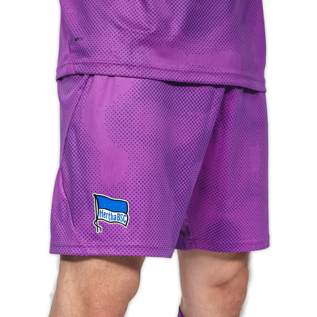 Hertha Torwartshorts 26/27 violett Schrägansicht rechts