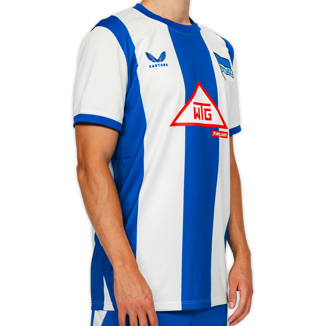 Hertha Heimtrikot 26/27 Frauen Schrägansicht rechts