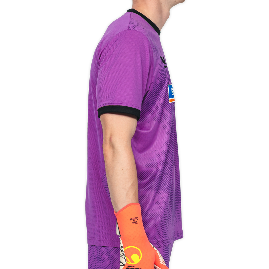 Hertha Torwarttrikot 26/27 violett kurzarm Seitenansicht rechts