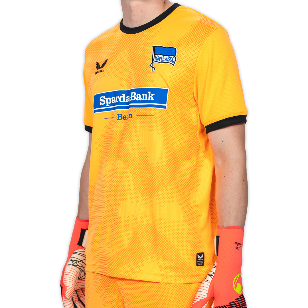 Hertha Torwarttrikot 26/27 orange kurzarm Schrägansicht links