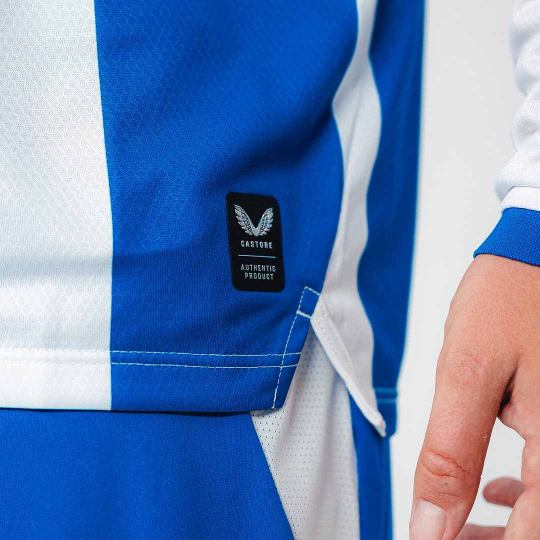 Hertha Heimtrikot Pro 26/27 langarm Detail Authentic Badge