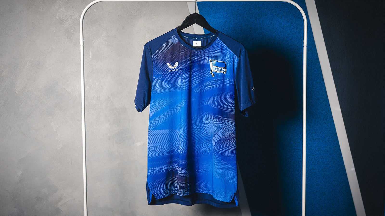 Hertha Matchworn Prematchshirt Seguin 30 #BTSVBSC Vorderansicht