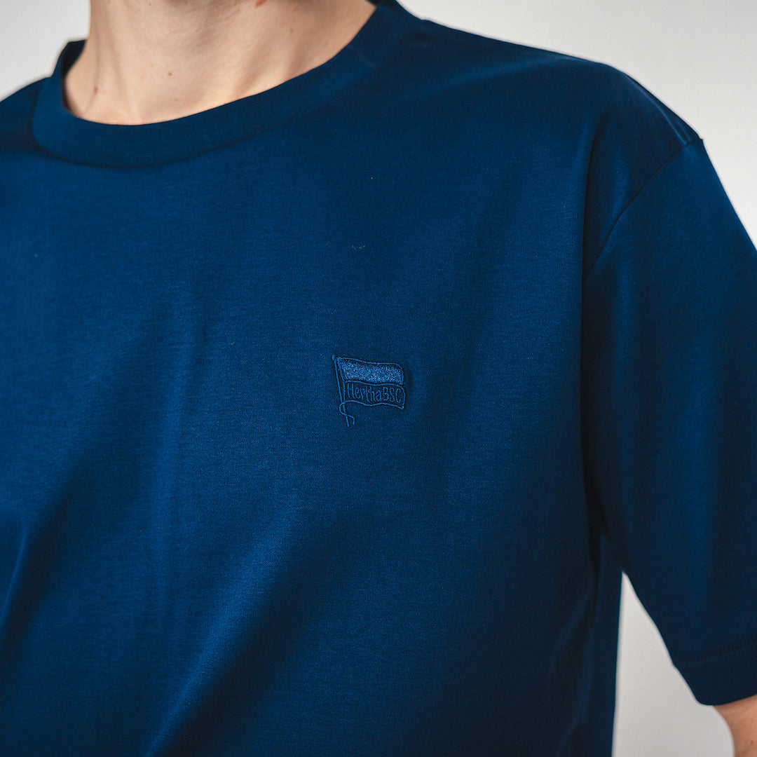 Hertha T-Shirt Business Detail Hertha Fahne 