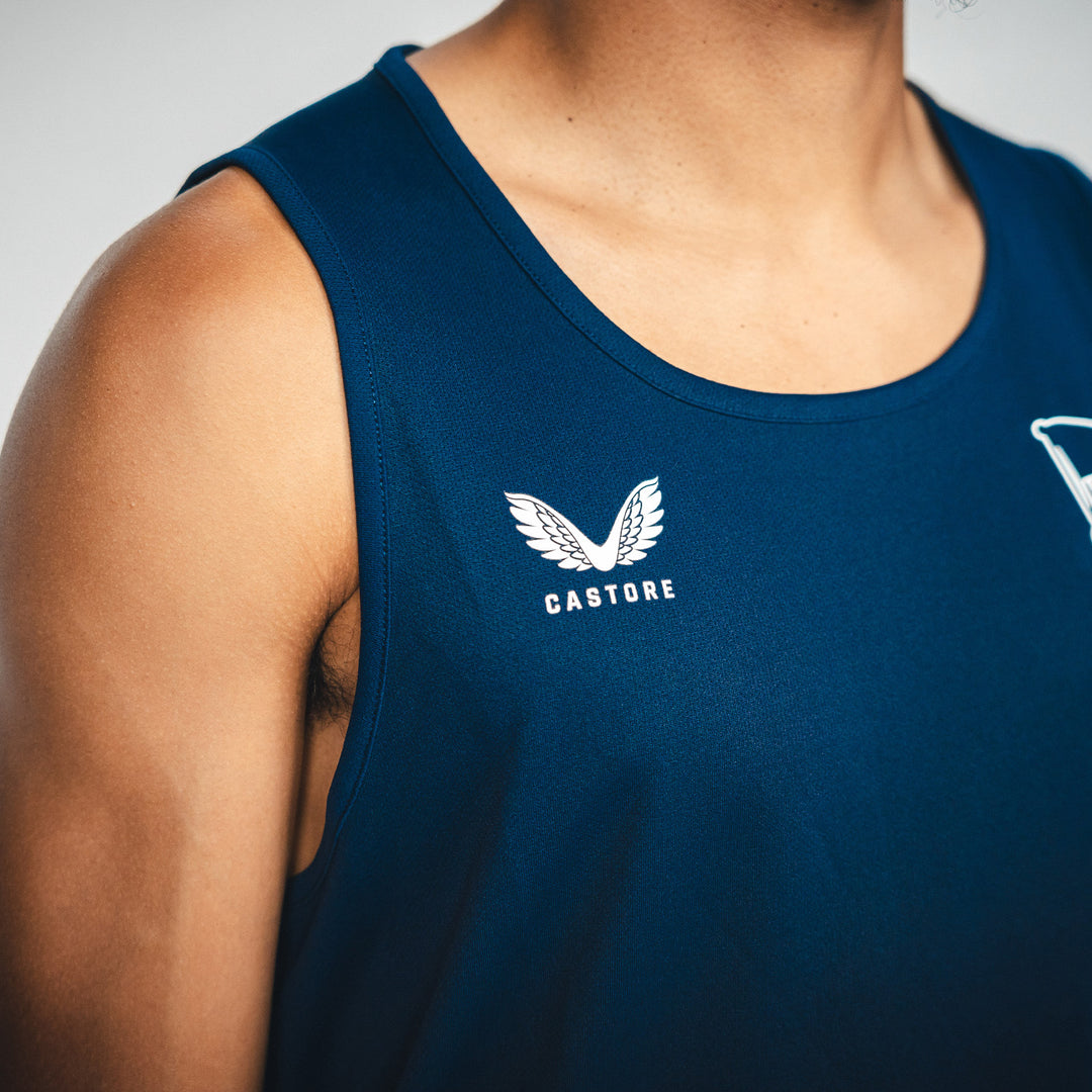 Hertha Trainingstop Castore navy Detail Castore Logo