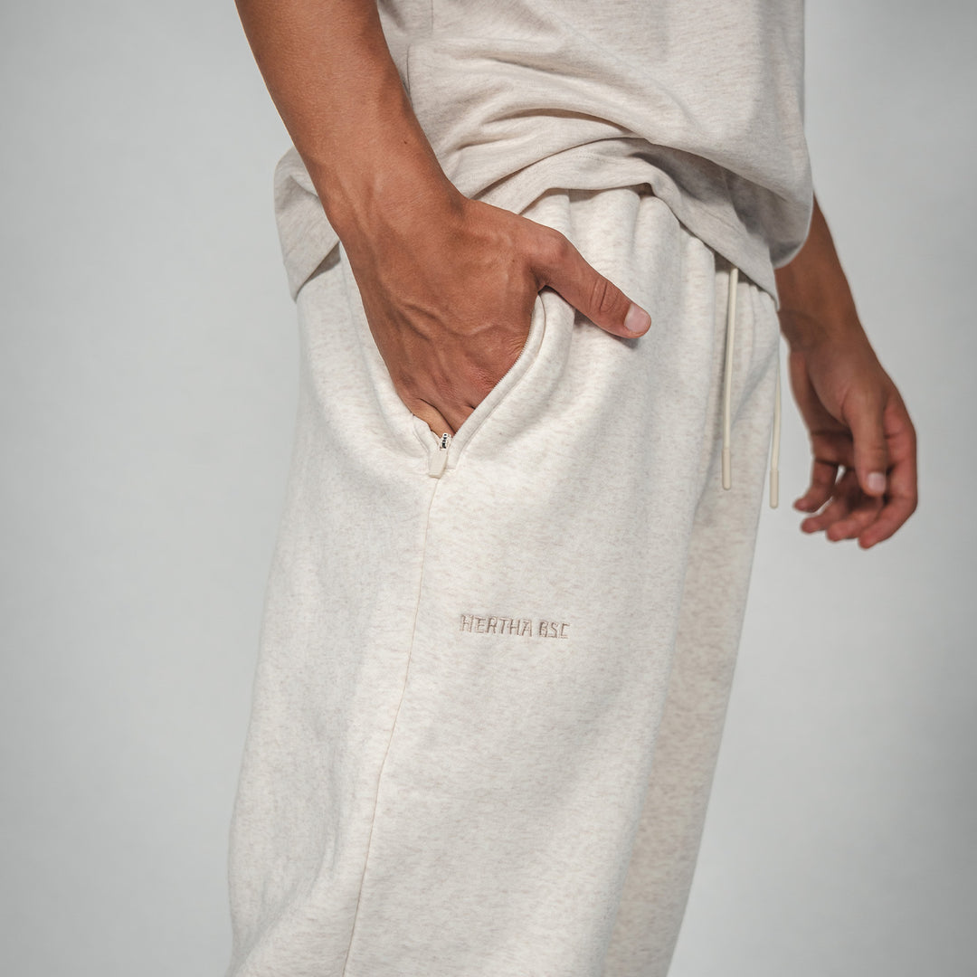 Jogginghose Castore Lifestyle beige Hertha BSC Detail 