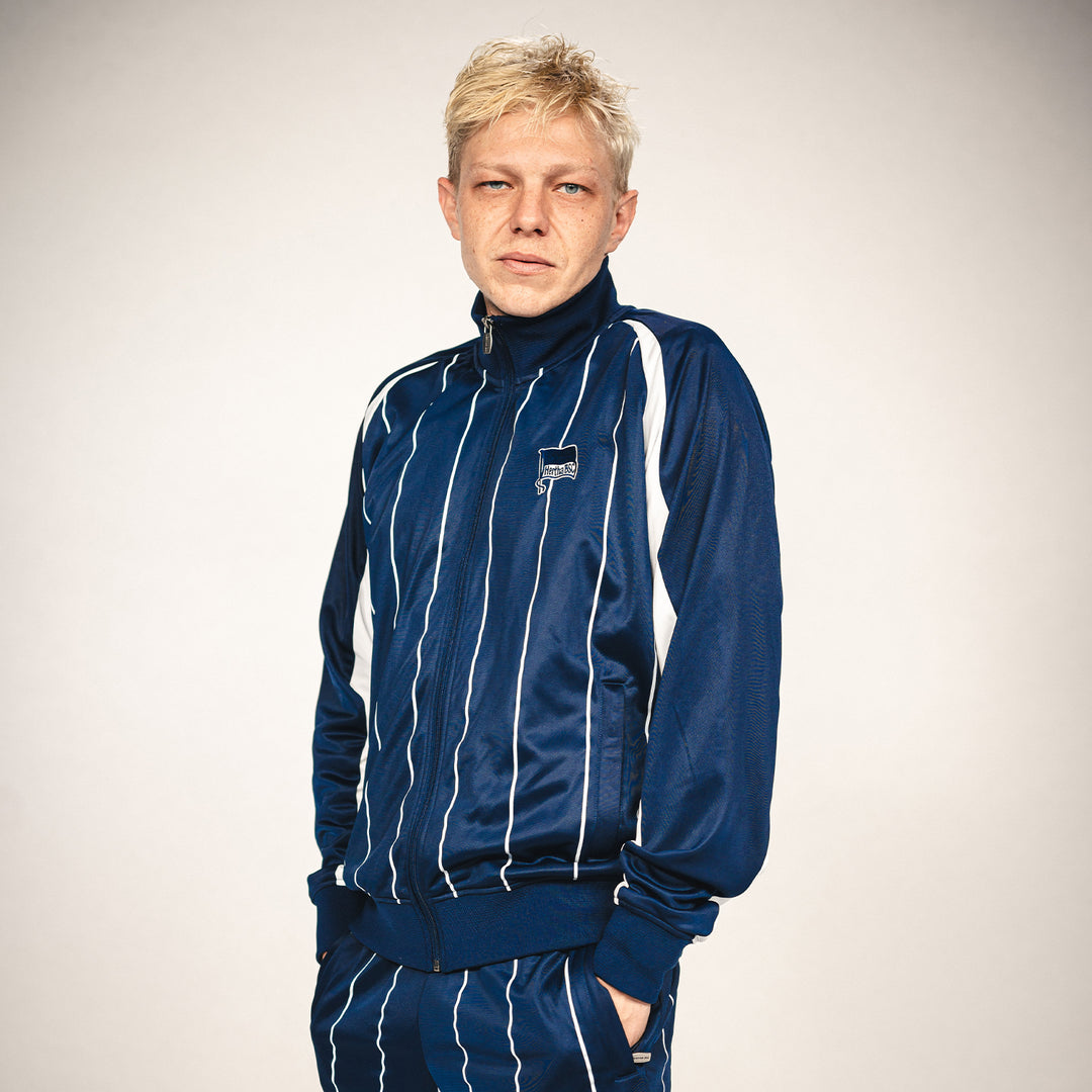 Hertha Jacke Nadelstreifen Navy Seitenansicht Leo Kunz