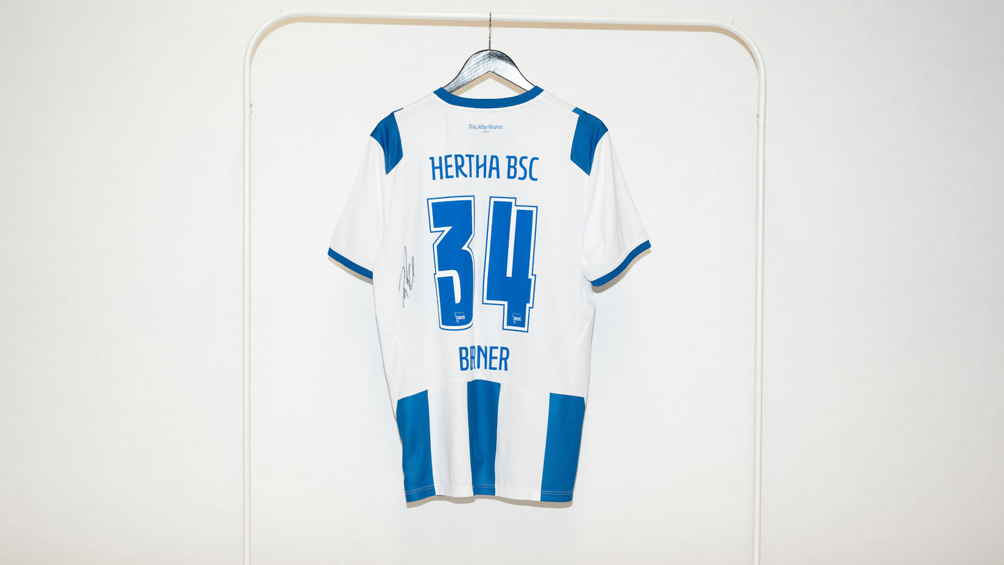 Hertha getragenes langarm Heimtrikot Janne Berner #34 Rückenansicht