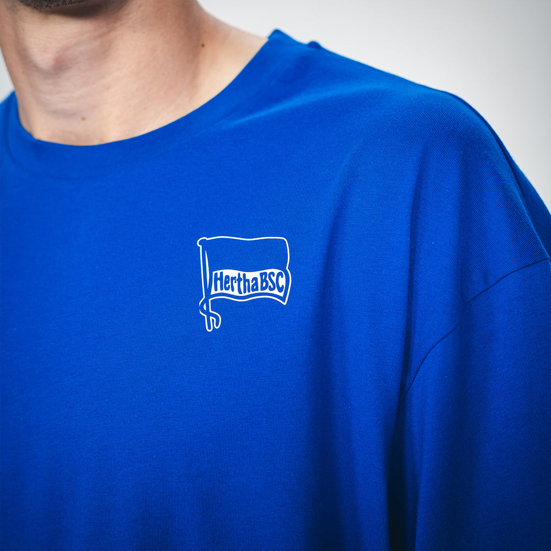 Hertha T-Shirt Castore Logo blau Fahne Detail