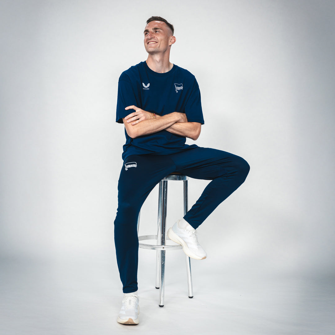 Hertha T-Shirt Castore Logo navy Style