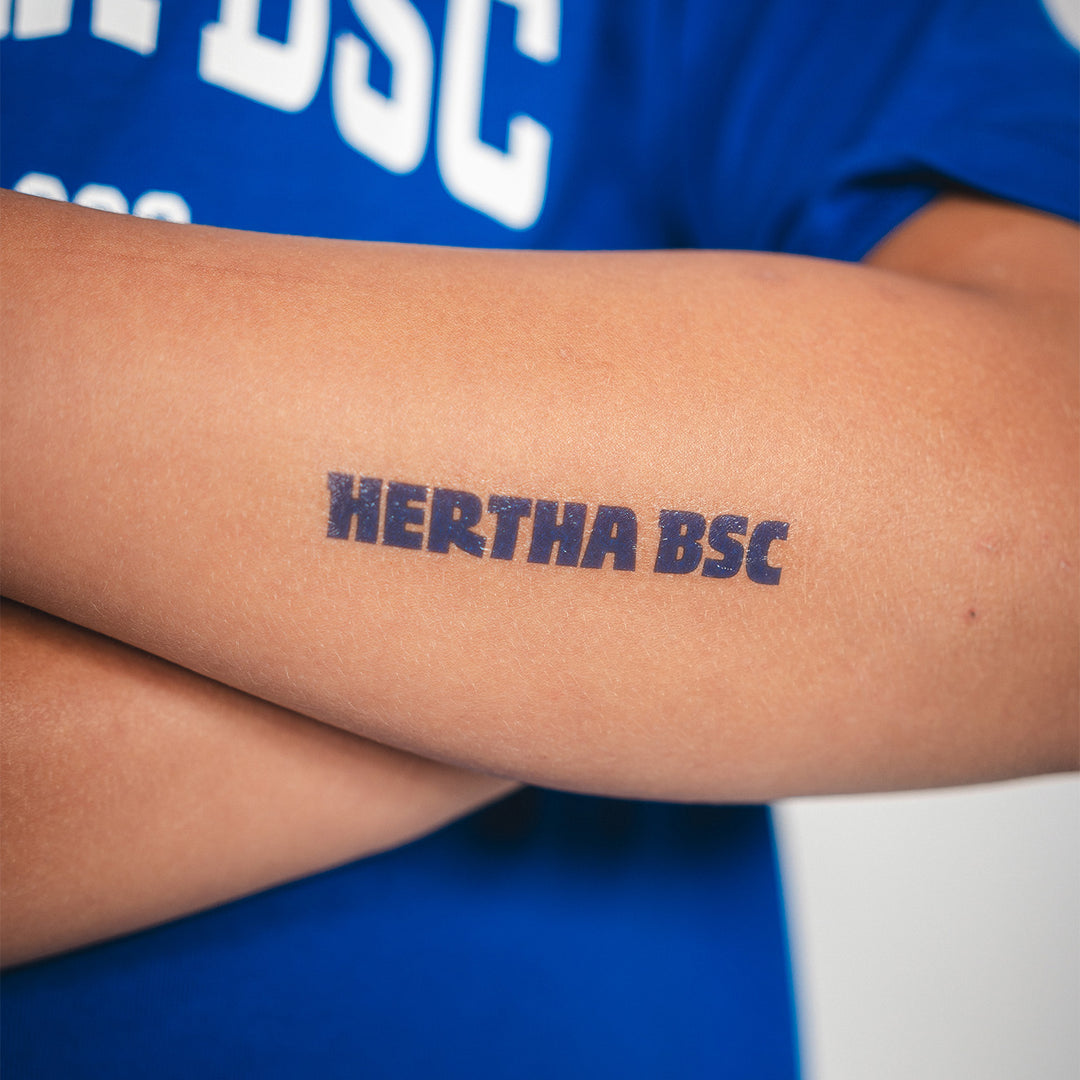 Hertha Hauttattoo-Set Hertha BSC an Haut