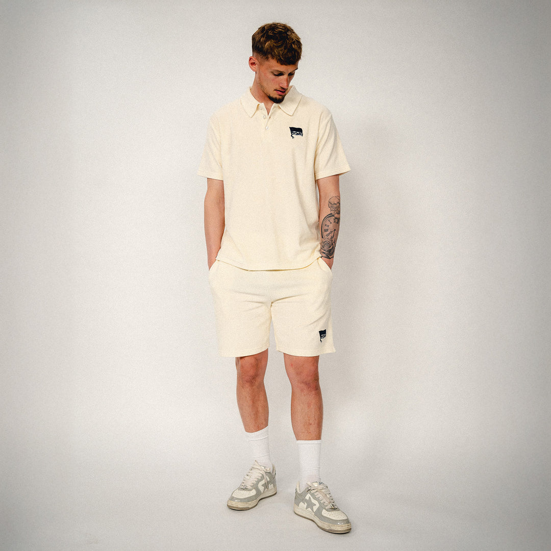 Hertha Shorts Frottee Modelbild Voderseite.