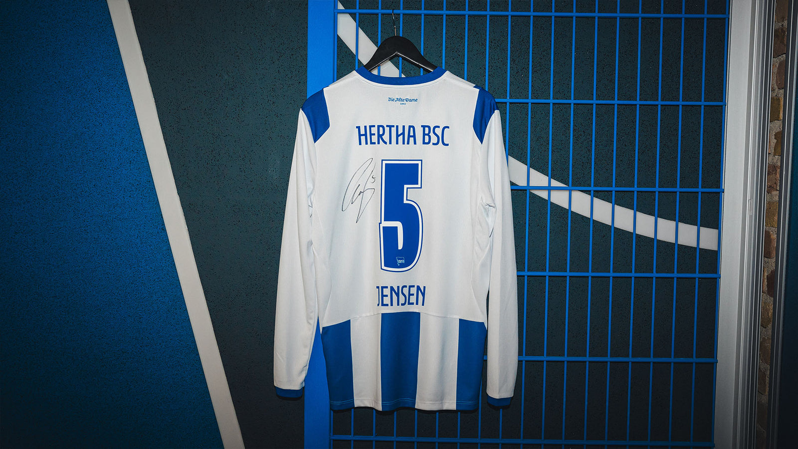 Hertha Heimtrikot 26/27 Jensen Rückenansicht