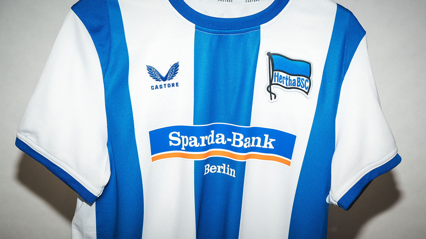 Hertha Heimtrikot Paul Seguin Frontansicht Detail