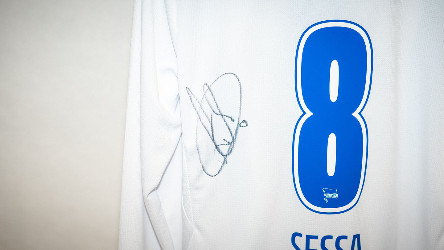 Hertha Torwarttrikot Kevin Sessa #8 Rückenansicht Detail