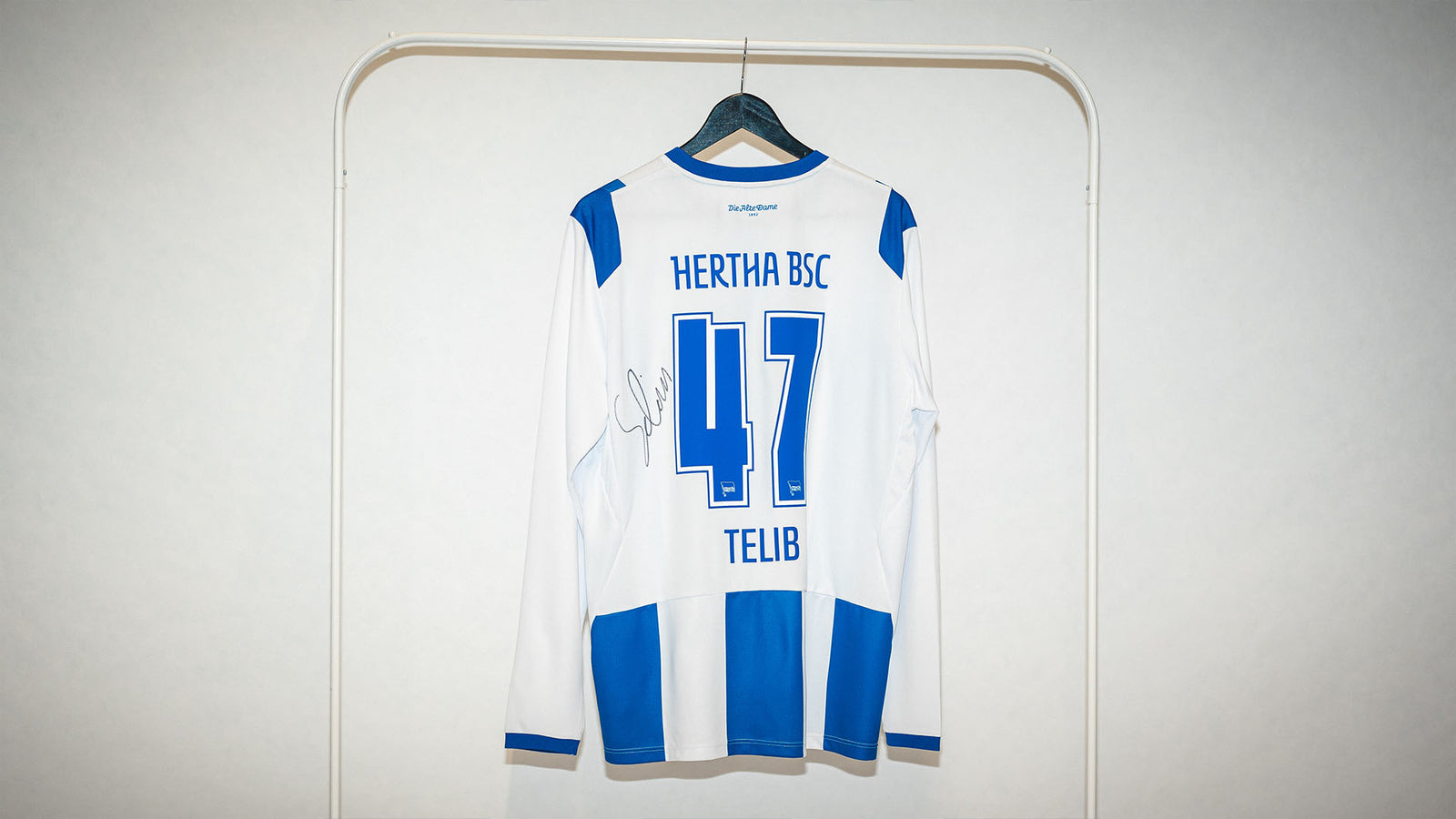 Hertha getragenes langarm Heimtrikot Selim Telib #47 Rückenansicht